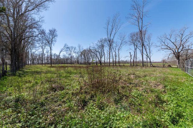 40617 Lg Lane, Brookshire, TX 77423