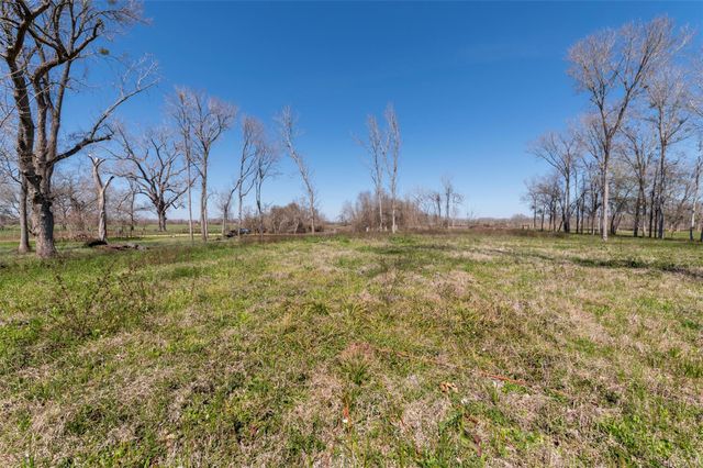 40617 Lg Lane, Brookshire, TX 77423