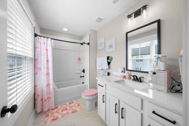 166 Sango Dr Unit 38, Clarksville, TN 37043