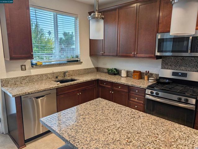 50 Driftwood Circle, Bay Point, CA 94565