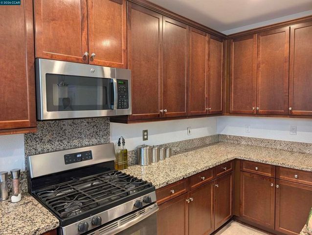 50 Driftwood Circle, Bay Point, CA 94565