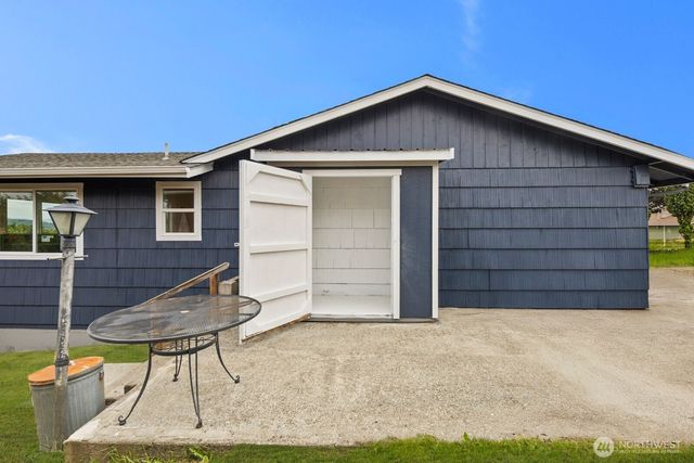 1910 22nd Street, Anacortes, WA 98221