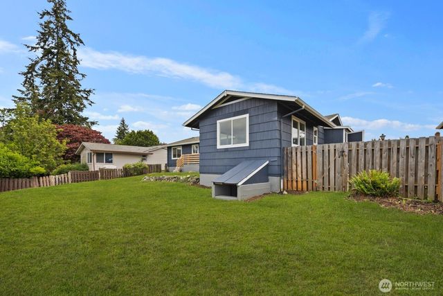 1910 22nd Street, Anacortes, WA 98221