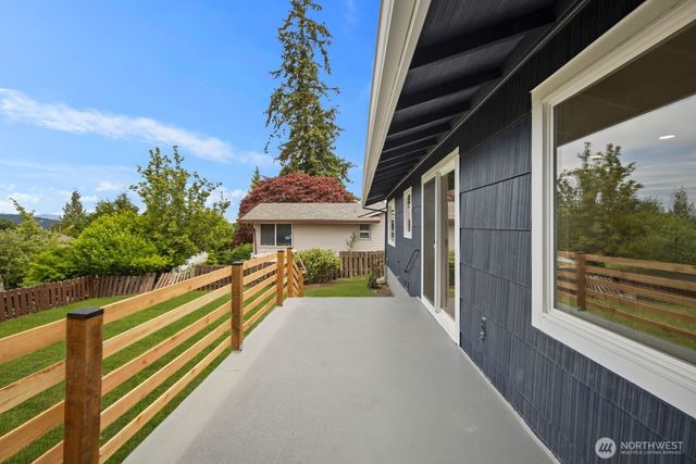 1910 22nd Street, Anacortes, WA 98221