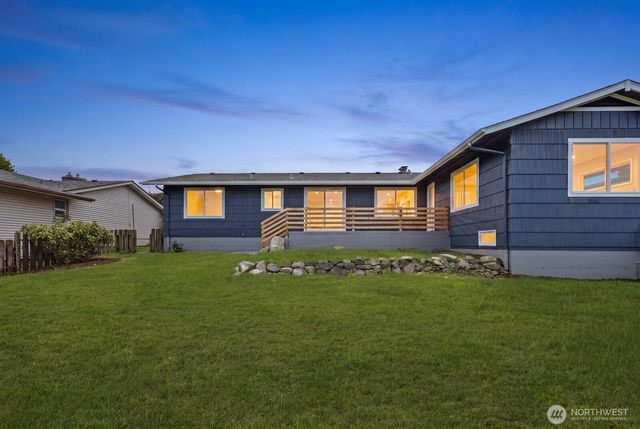 1910 22nd Street, Anacortes, WA 98221