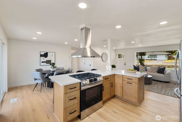 1910 22nd Street, Anacortes, WA 98221