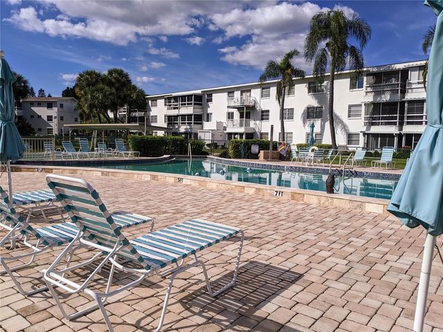 2547 60TH AVENUE W L-36, Bradenton, FL 34207