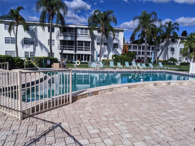 2547 60TH AVENUE W L-36, Bradenton, FL 34207
