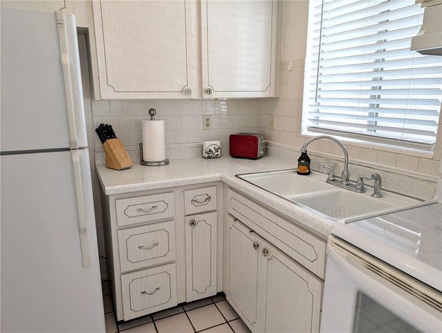 2547 60TH AVENUE W L-36, Bradenton, FL 34207