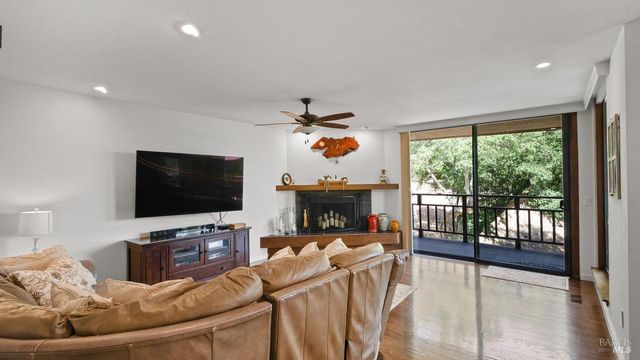 170 Wild Horse Valley Dr, Novato, CA 94947