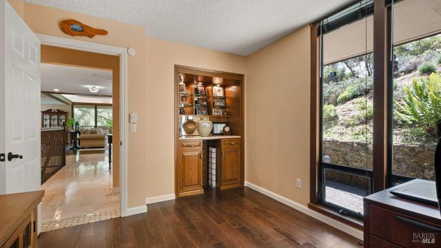 170 Wild Horse Valley Dr, Novato, CA 94947