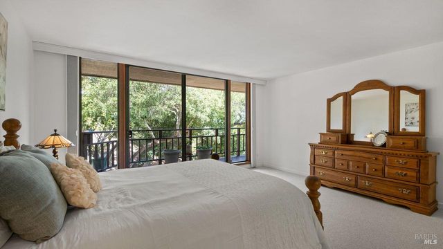 170 Wild Horse Valley Dr, Novato, CA 94947