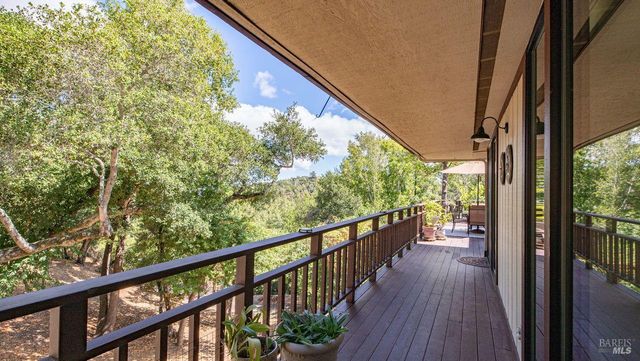 170 Wild Horse Valley Dr, Novato, CA 94947