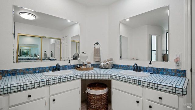 170 Wild Horse Valley Dr, Novato, CA 94947