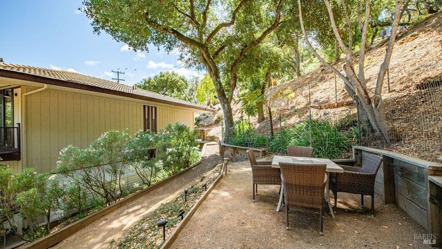 170 Wild Horse Valley Dr, Novato, CA 94947