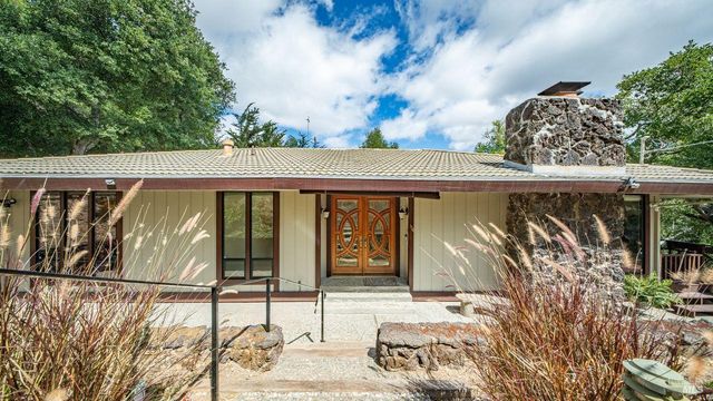 170 Wild Horse Valley Dr, Novato, CA 94947