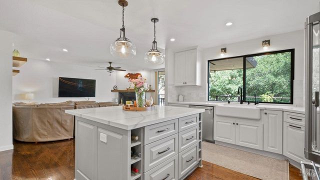 170 Wild Horse Valley Dr, Novato, CA 94947