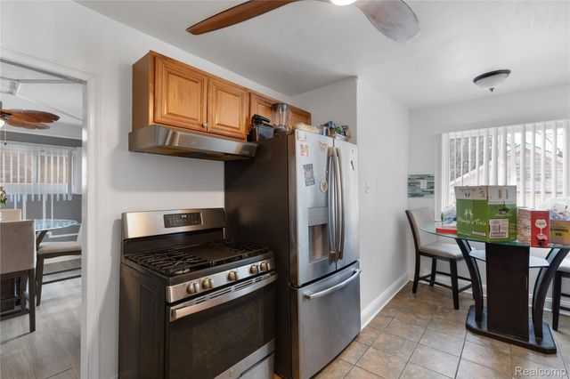 18227 Prairie Street, Detroit, MI 48221