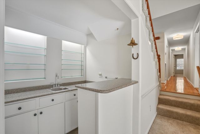 6 Captiva Row, Charleston, SC 29407