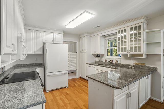 6 Captiva Row, Charleston, SC 29407