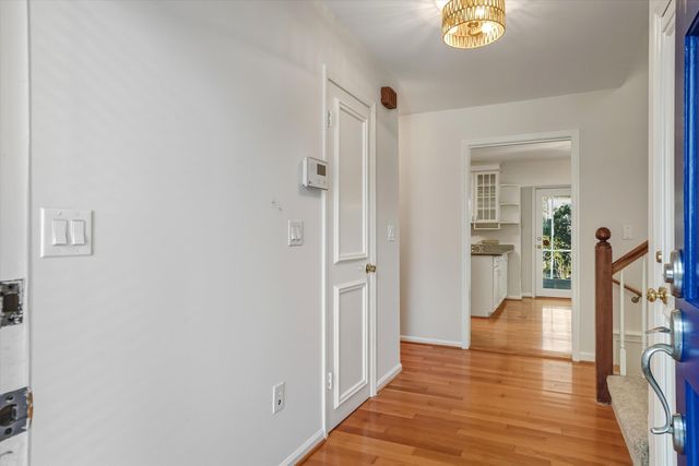 6 Captiva Row, Charleston, SC 29407