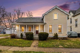 106 E Beech Street, Three Oaks Vllg, MI 49128