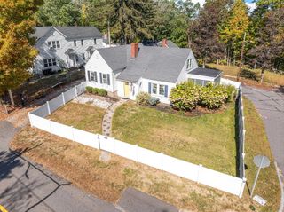 2 Hillcrest Avenue, Nashua, NH 03064
