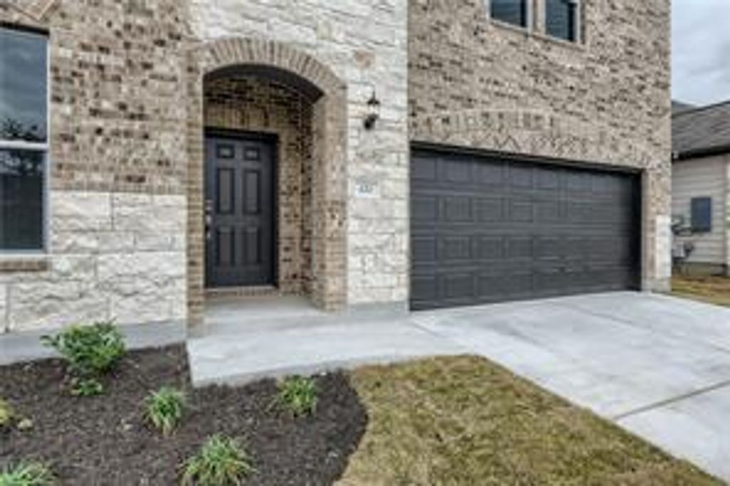 120 Thurman Holt RD, Hutto, TX 78634