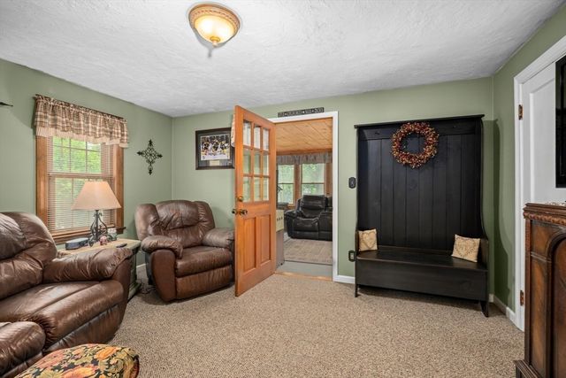 23 Walnut Street, Oxford, MA 01540