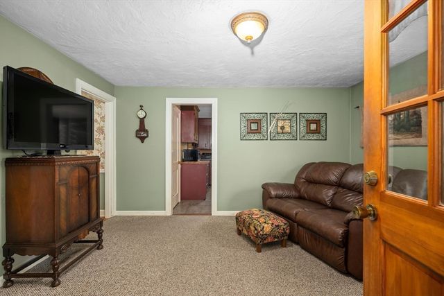 23 Walnut Street, Oxford, MA 01540