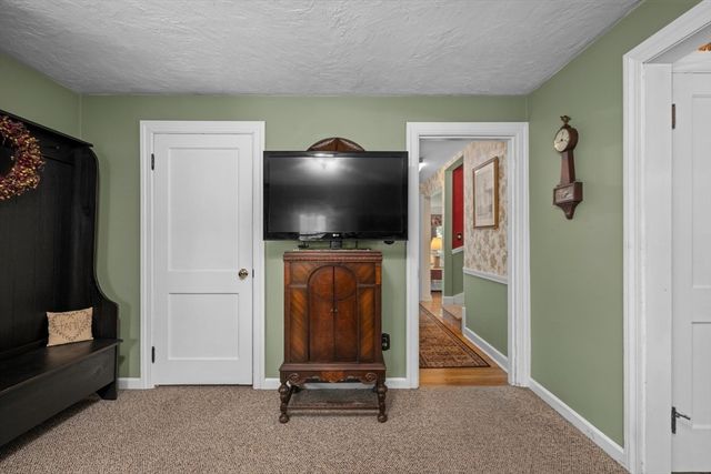 23 Walnut Street, Oxford, MA 01540
