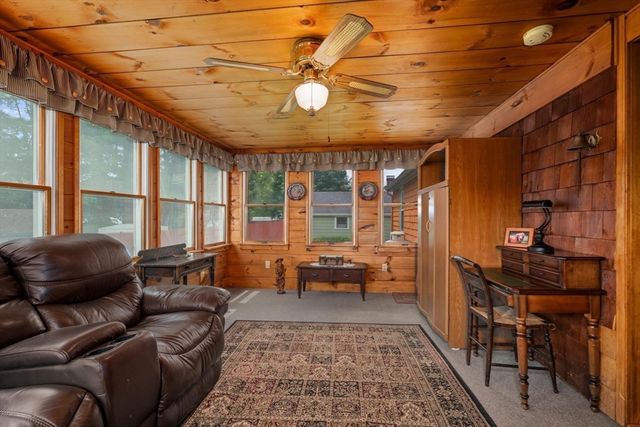 23 Walnut Street, Oxford, MA 01540