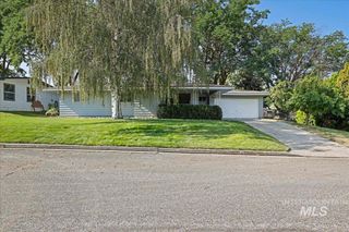 2020 Moss Dr, Payette, ID 83661