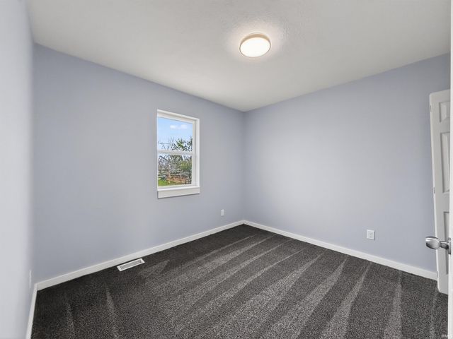 2503 DeCamp Avenue, Elkhart, IN 46517