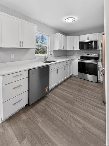 2503 DeCamp Avenue, Elkhart, IN 46517