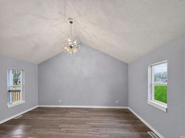 2503 DeCamp Avenue, Elkhart, IN 46517