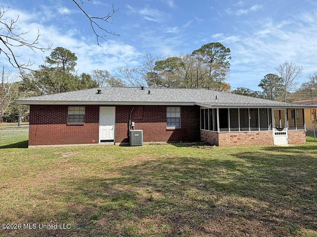 3021 Doby Street, Pascagoula, MS 39581