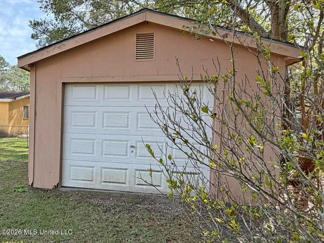 3021 Doby Street, Pascagoula, MS 39581