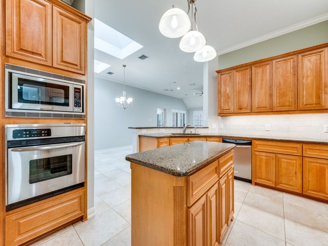 36 Misty Pond Drive, Frisco, TX 75034