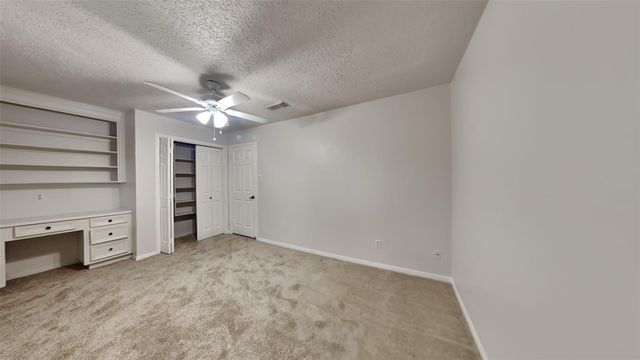 61 Wood Hollow Drive, Conroe, TX 77304
