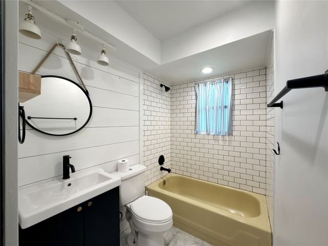 170 Granada Street, Payne Springs, TX 75156