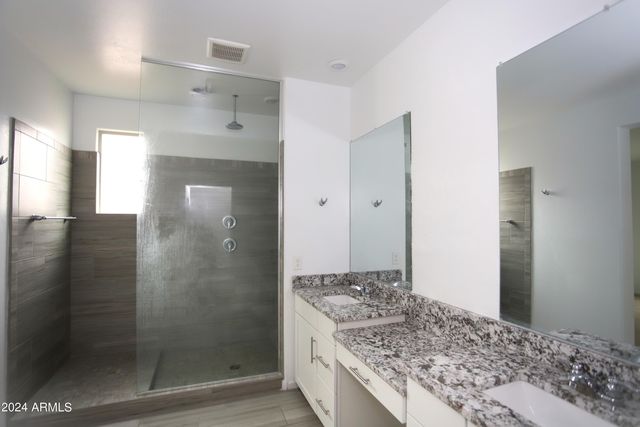 9225 W WILLOW BEND Lane, Phoenix, AZ 85037