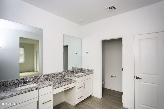 9225 W WILLOW BEND Lane, Phoenix, AZ 85037