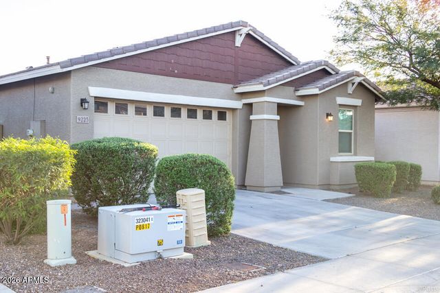 9225 W WILLOW BEND Lane, Phoenix, AZ 85037