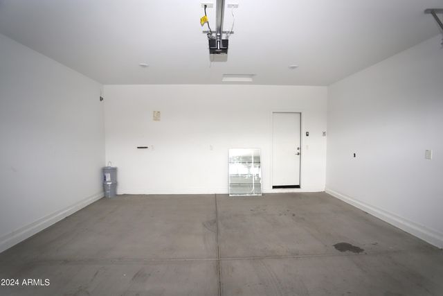 9225 W WILLOW BEND Lane, Phoenix, AZ 85037