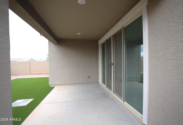 9225 W WILLOW BEND Lane, Phoenix, AZ 85037