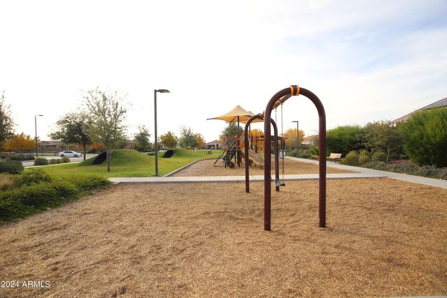 9225 W WILLOW BEND Lane, Phoenix, AZ 85037