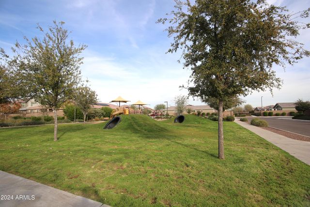 9225 W WILLOW BEND Lane, Phoenix, AZ 85037