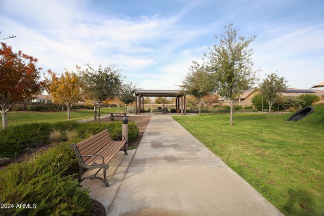 9225 W WILLOW BEND Lane, Phoenix, AZ 85037