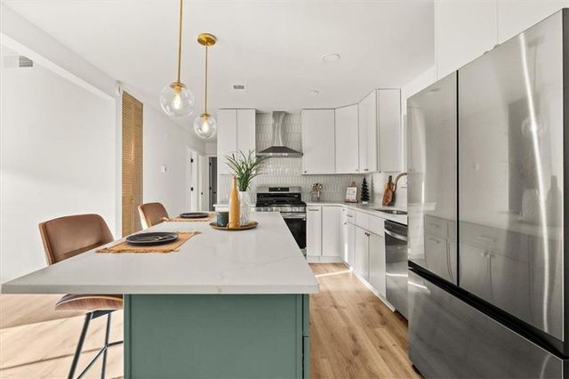 3182 WESTBROOK Trace, Lawrenceville, GA 30044